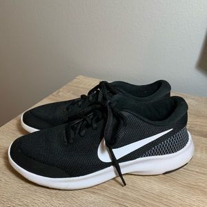 Nike Flex Black and White Athletic Shoes